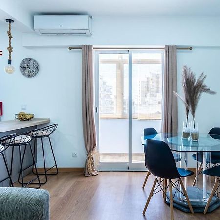 Faro Center With Ac & Wifi Apartment Exterior foto