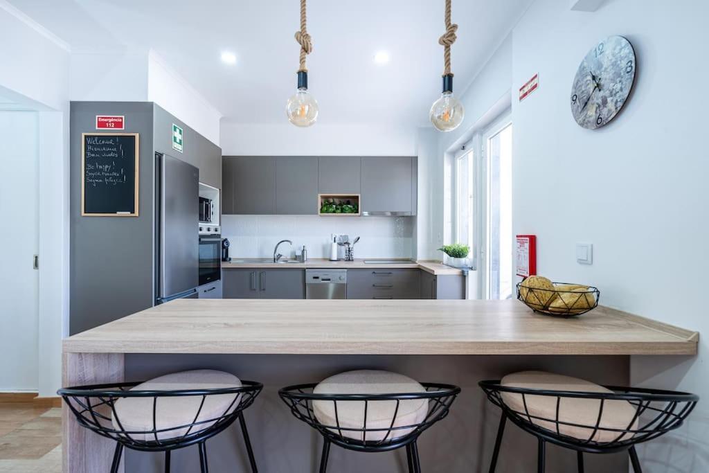 Faro Center With Ac & Wifi Apartment Exterior foto