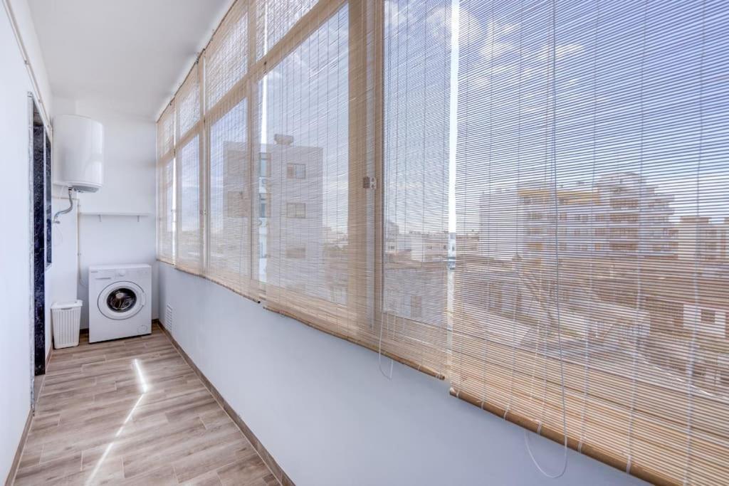 Faro Center With Ac & Wifi Apartment Exterior foto